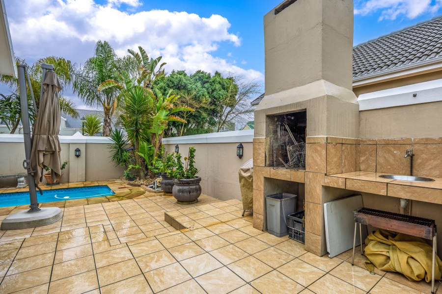4 Bedroom Property for Sale in Zevendal Western Cape